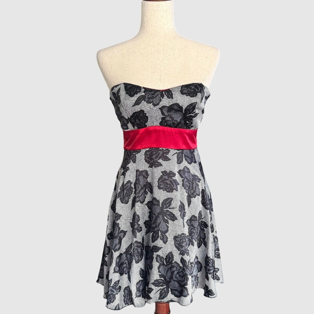 Three Pink Hearts Trixxi Strapless Floral Dress Black Red Sz 2 Pinup Rockability